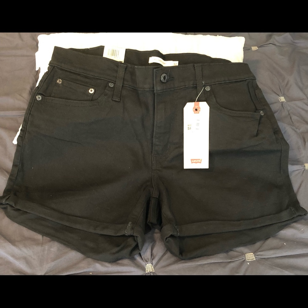 Levi’s shorts black